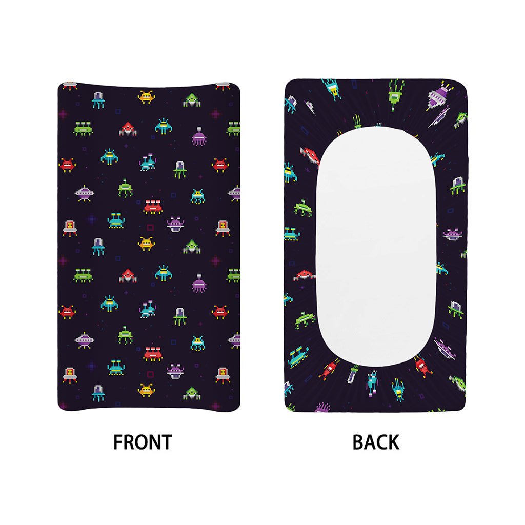 Pixel UFO Aliens Pattern Print Changing Pad Cover