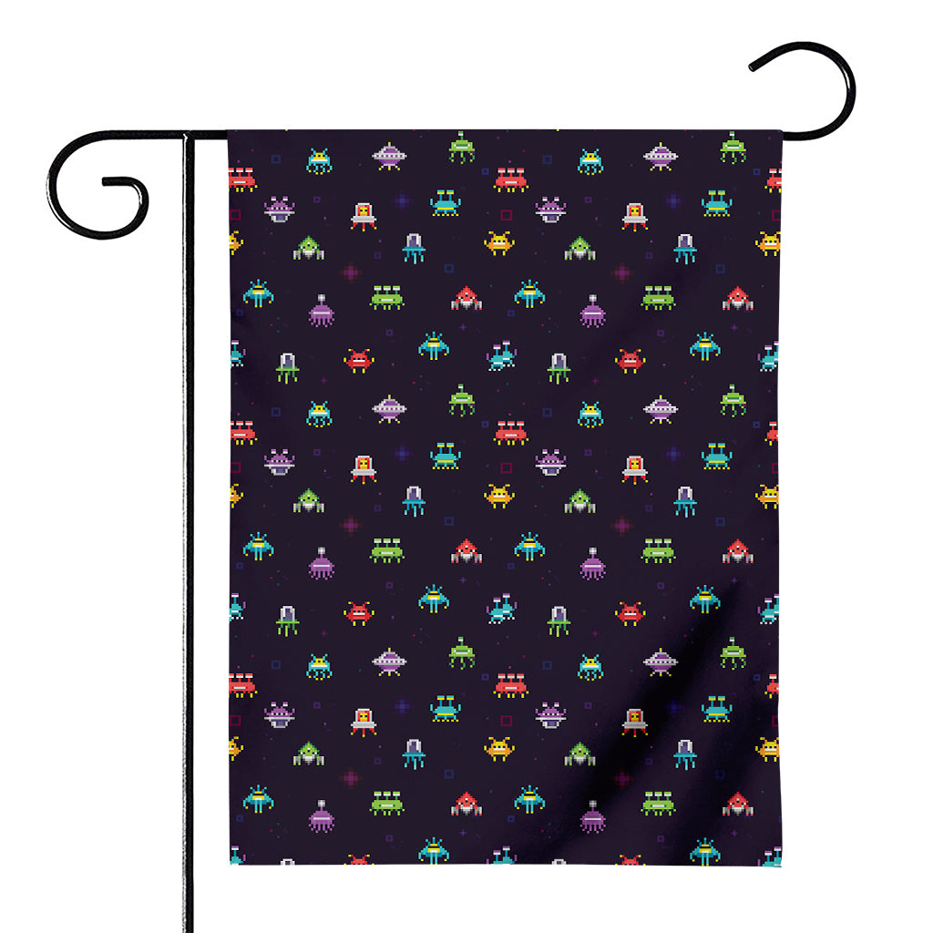 Pixel UFO Aliens Pattern Print House Flag