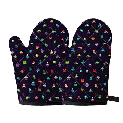 Pixel UFO Aliens Pattern Print Oven Mitts