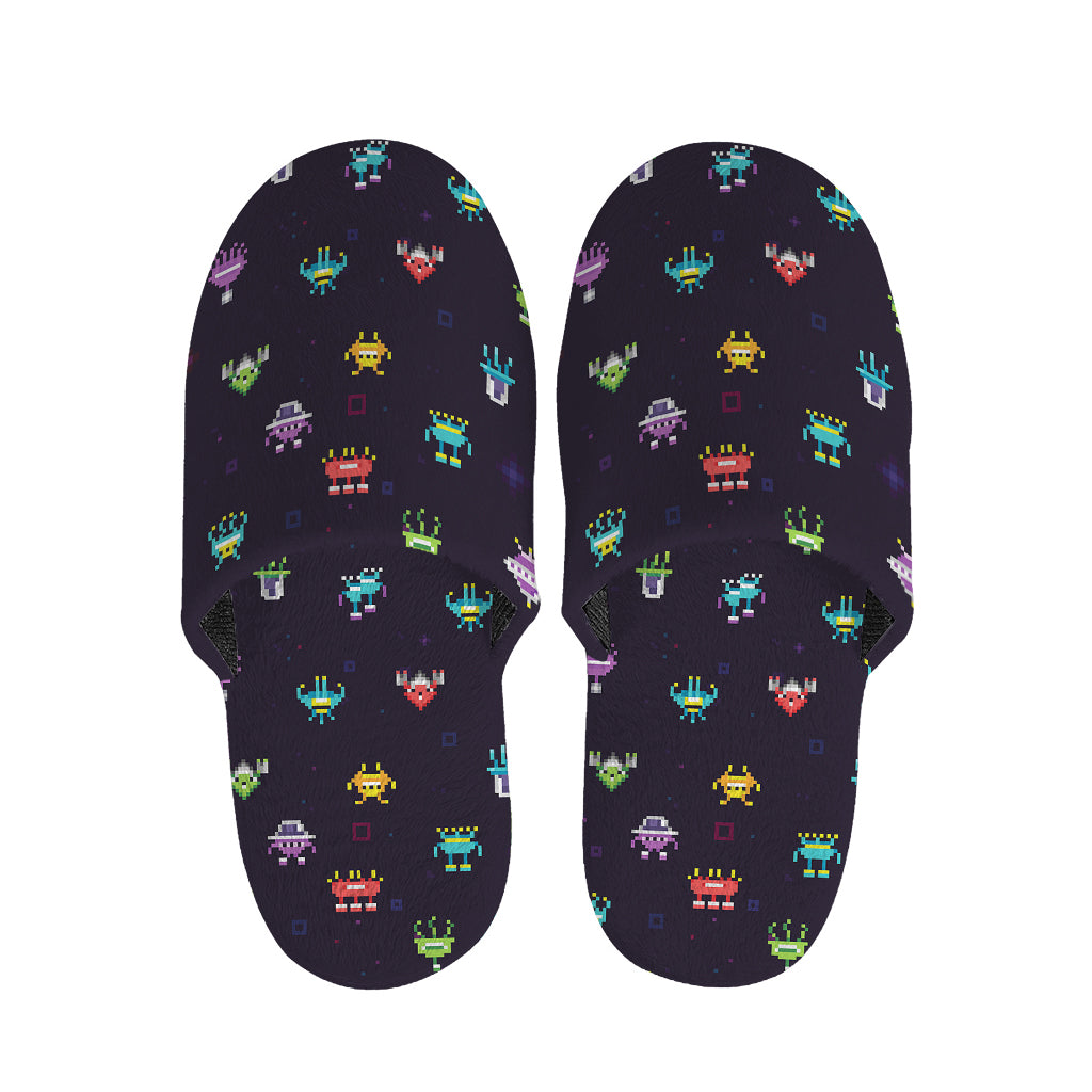 Pixel UFO Aliens Pattern Print Slippers