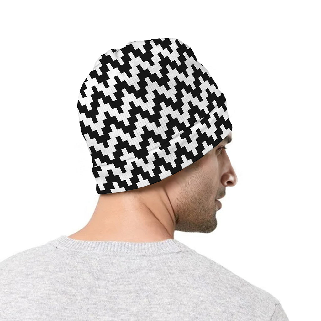 Pixel Zigzag Pattern Print Beanie