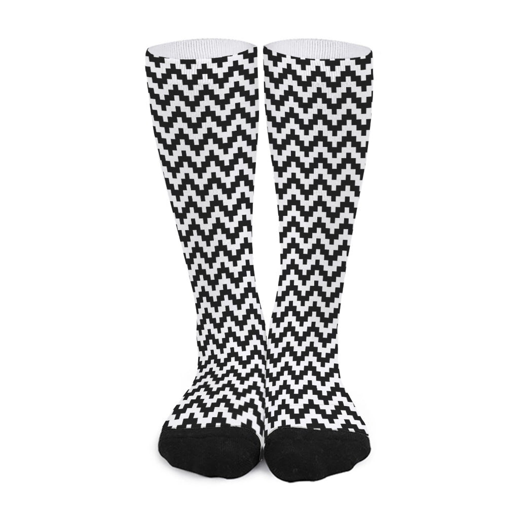 Pixel Zigzag Pattern Print Long Socks