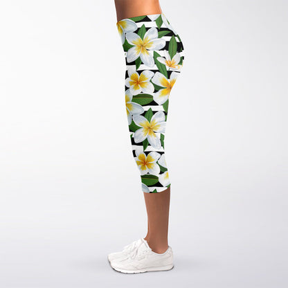 Plumeria Flower Striped Pattern Print Women's Capri Leggings