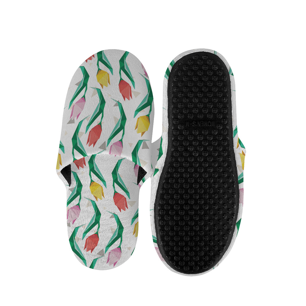 Polygon Tulip Pattern Print Slippers