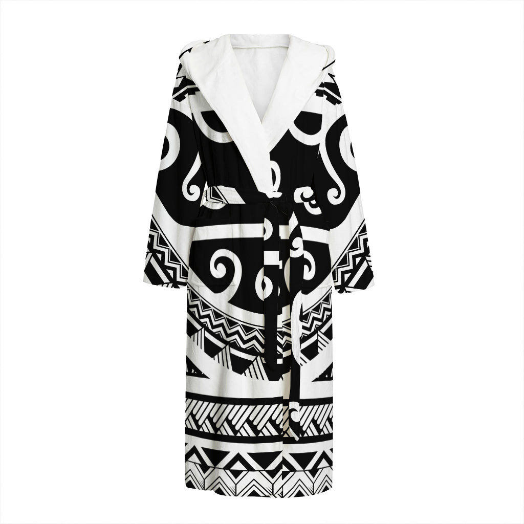 Polynesian Tribal Tattoo Pattern Print Hooded Bathrobe