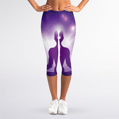 Power Of Seven Chakras Print Women's Capri Leggings