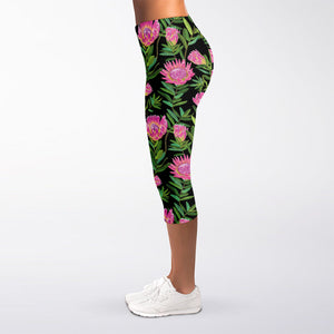 Protea Floral Pattern Print Women's Capri Leggings