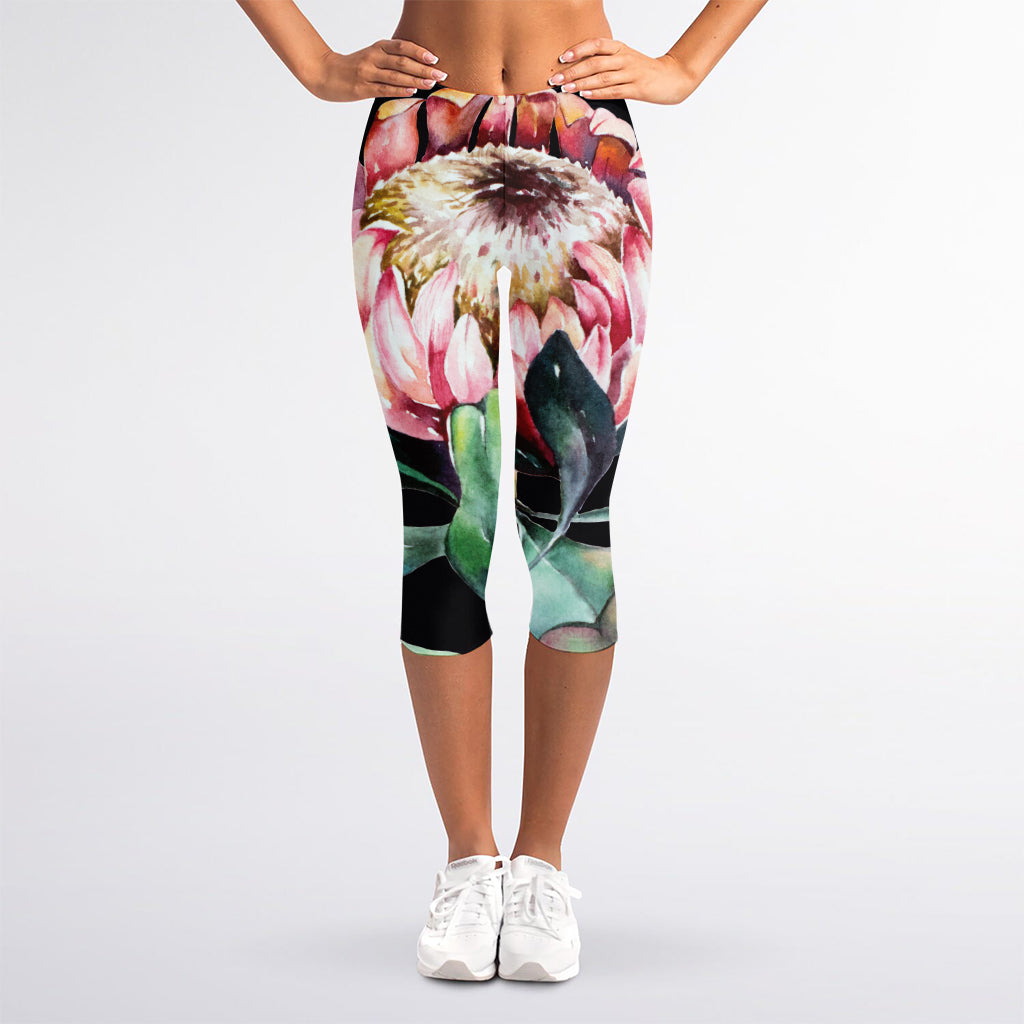 Protea Flower Print Women's Capri Leggings