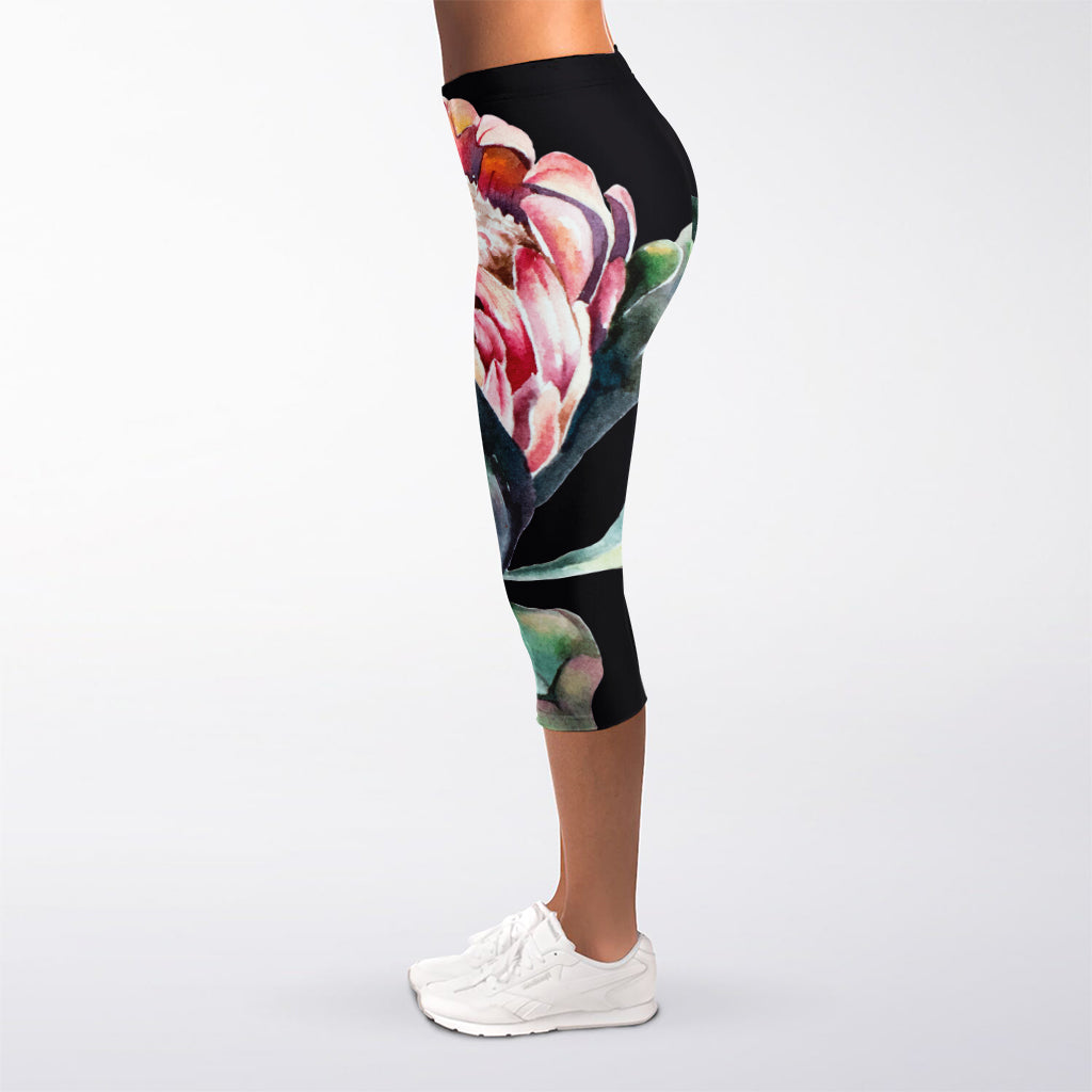 Protea Flower Print Women's Capri Leggings