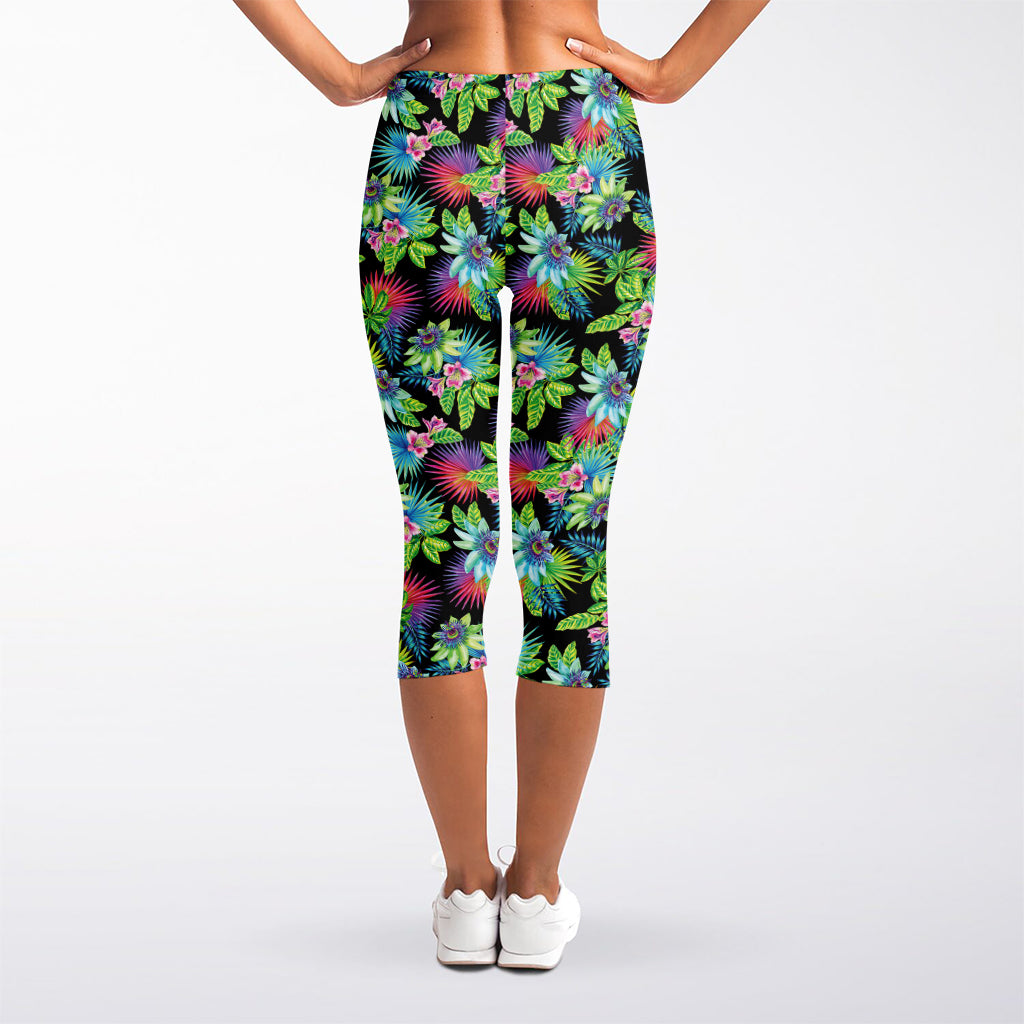 Psychedelic Hawaiian Flower Print Women's Capri Leggings