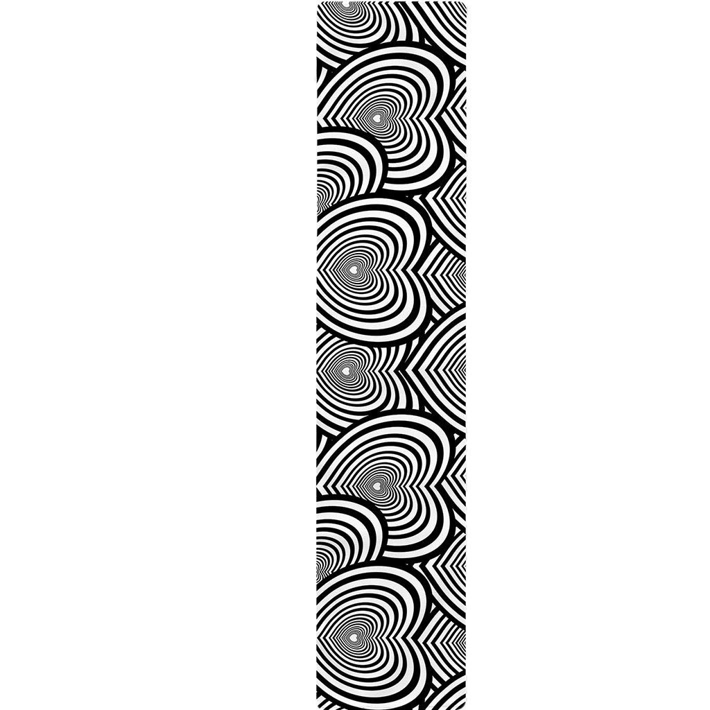 Psychedelic Heart Pattern Print Table Runner