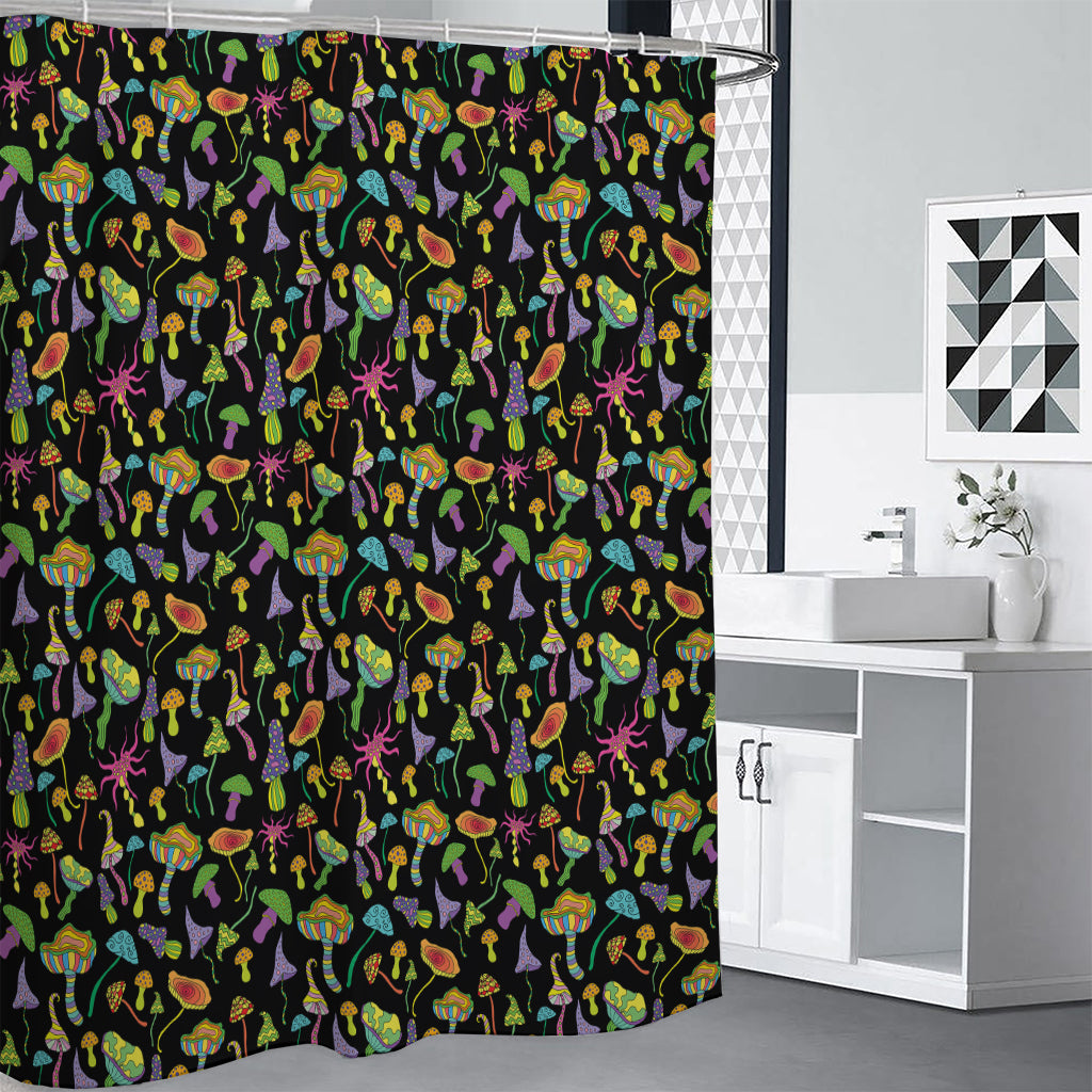 Psychedelic Mushroom Pattern Print Shower Curtain
