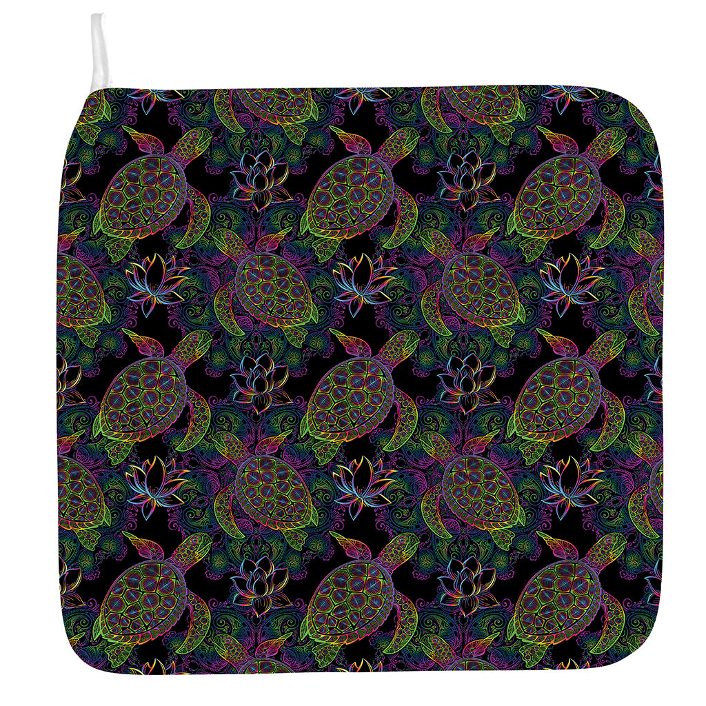 Psychedelic Sea Turtle Pattern Print Hand Towel