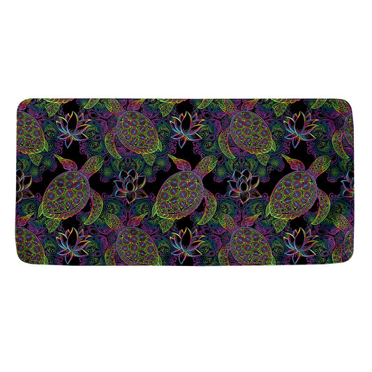 Psychedelic Sea Turtle Pattern Print Towel