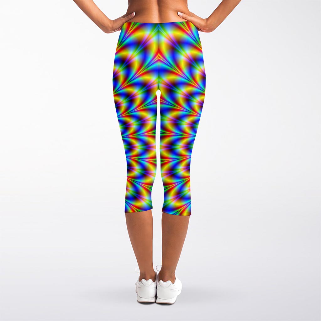 Psychedelic Wave Optical Illusion Women's Capri Leggings