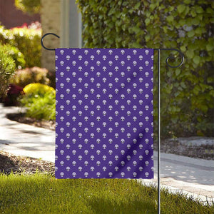 Purple Alien Face Pattern Print House Flag