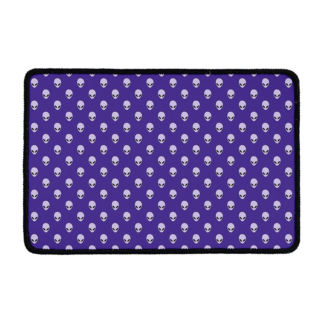Purple Alien Face Pattern Print Kitchen Mat