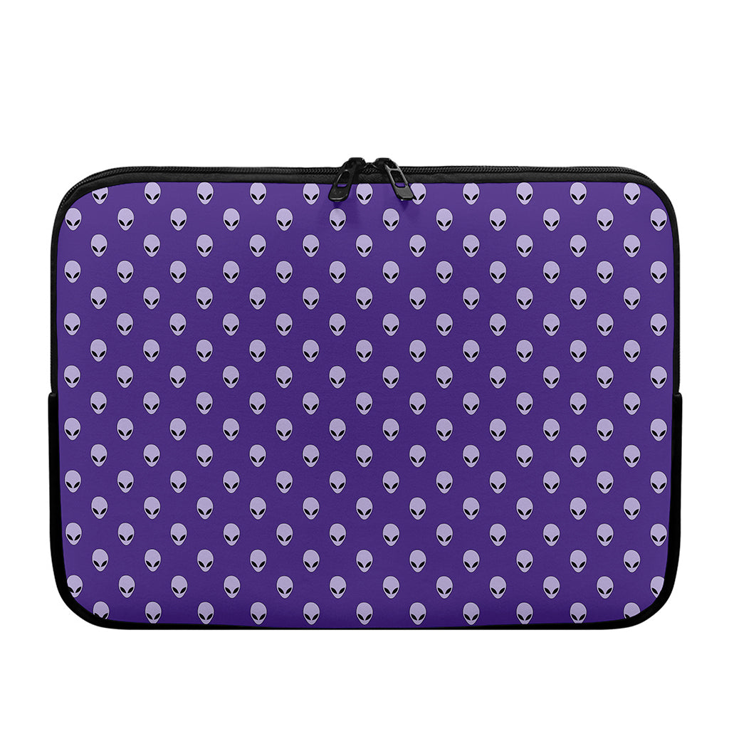 Purple Alien Face Pattern Print Laptop Sleeve