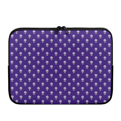 Purple Alien Face Pattern Print Laptop Sleeve