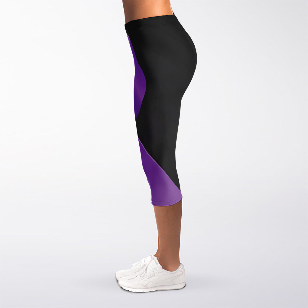 Purple All Cancer Awareness Ribbon Print Women's Capri Leggings