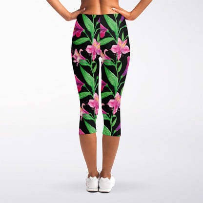 Purple Alstroemeria Pattern Print Women's Capri Leggings