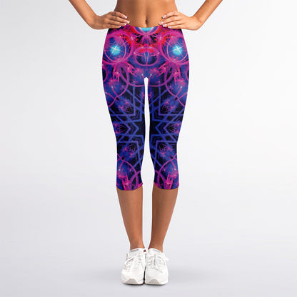 Purple And Blue Light Mandala Print Women's Capri Leggings