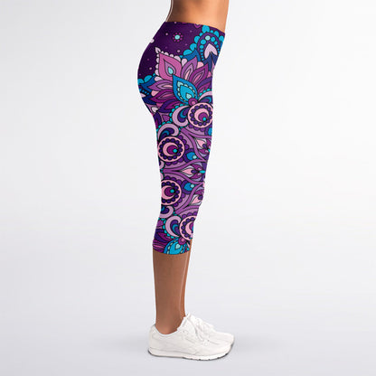 Purple And Blue Mandala Print Women's Capri Leggings