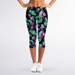 Purple And Green Leaf Pattern Print Women's Capri Leggings
