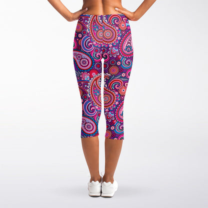 Purple And Pink Paisley Pattern Print Women's Capri Leggings