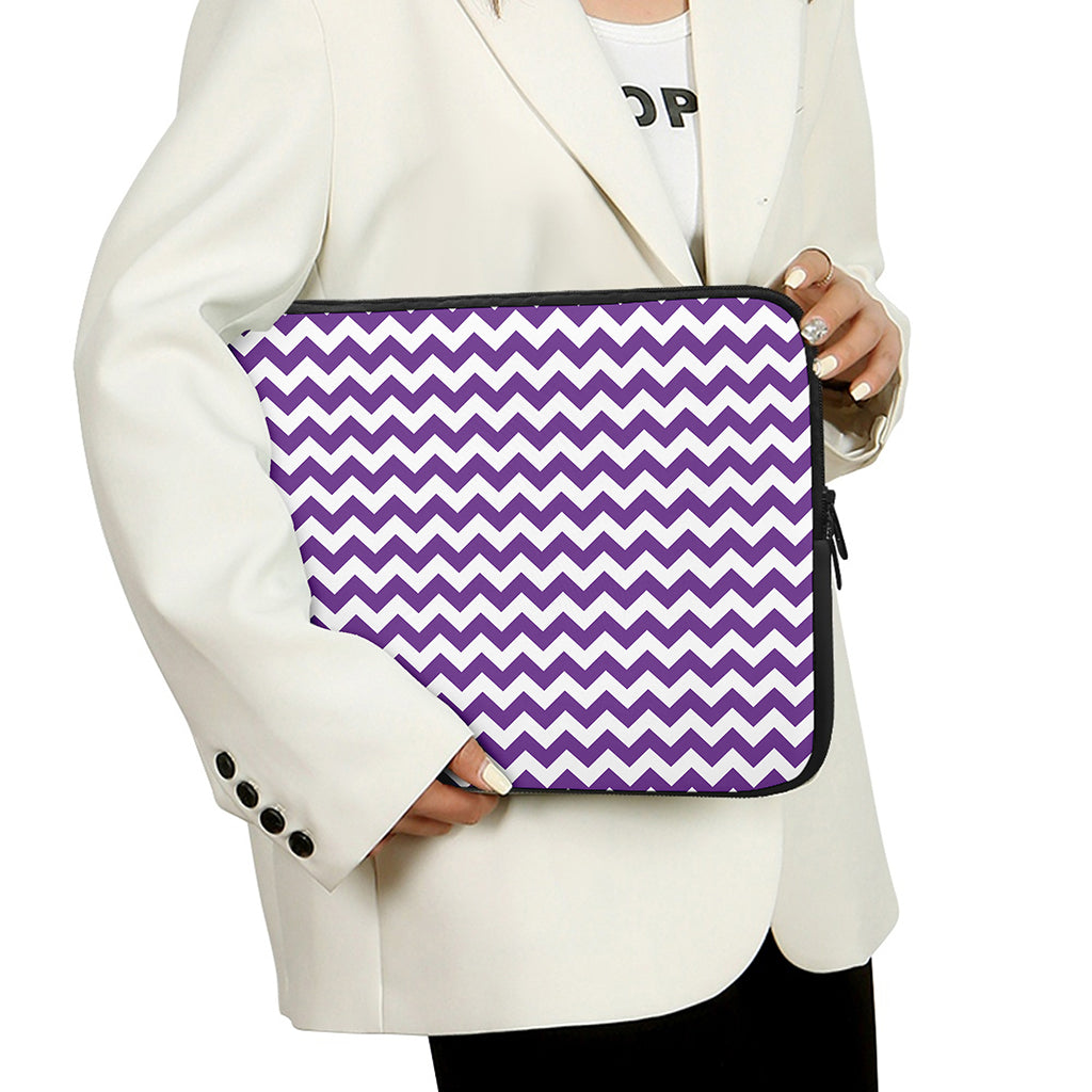 Purple And White Chevron Pattern Print Laptop Sleeve