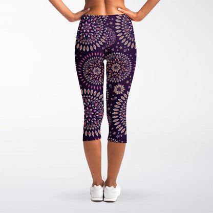 Purple Bohemian Mandala Pattern Print Women's Capri Leggings