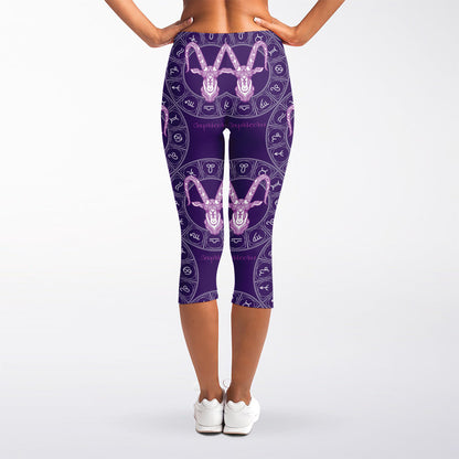 Purple Capricorn Zodiac Pattern Print Women's Capri Leggings