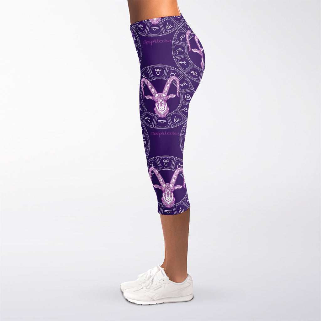 Purple Capricorn Zodiac Pattern Print Women's Capri Leggings