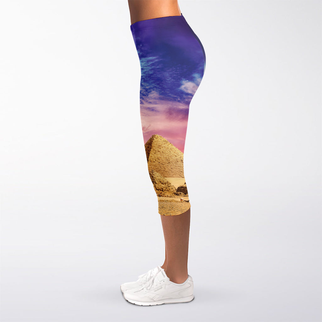 Purple Cloud Pyramid Print Women's Capri Leggings