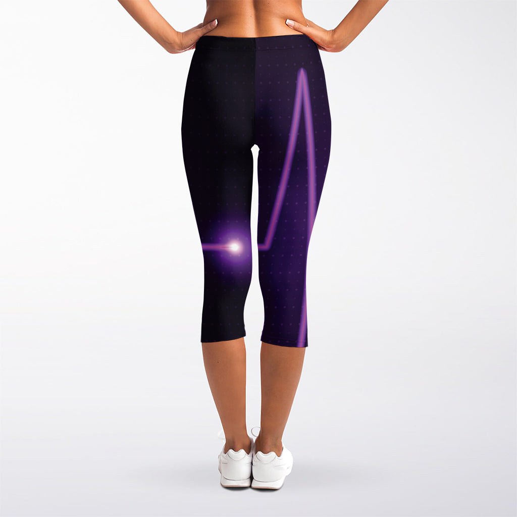 Purple Heartbeat Print Women's Capri Leggings