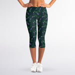 Purple Lavender Pattern Print Women's Capri Leggings
