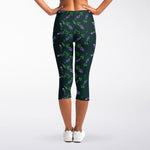 Purple Lavender Pattern Print Women's Capri Leggings