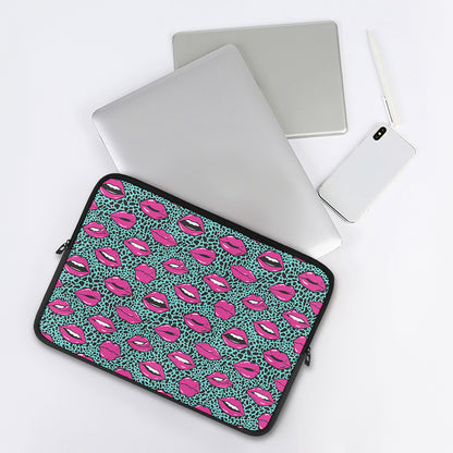 Purple Lips Pattern Print Laptop Sleeve