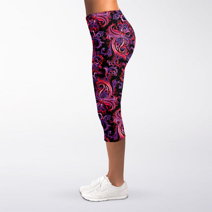 Purple Paisley Pattern Print Women's Capri Leggings