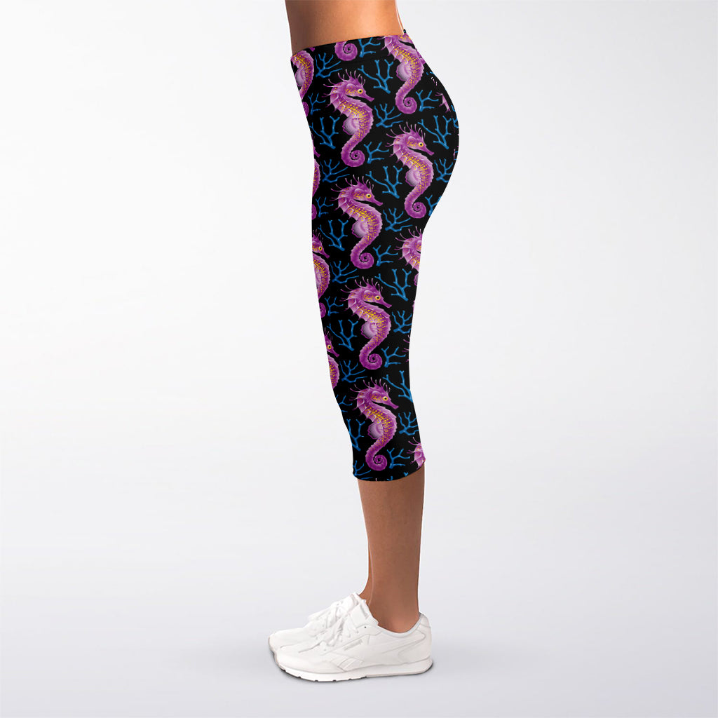 Purple Seahorse Pattern Print Women's Capri Leggings