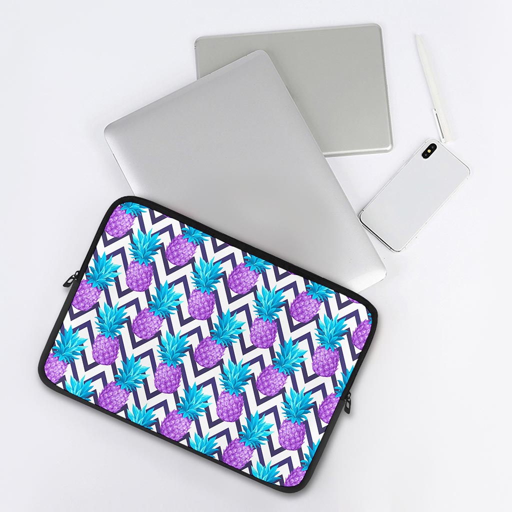 Purple Zig Zag Pineapple Pattern Print Laptop Sleeve