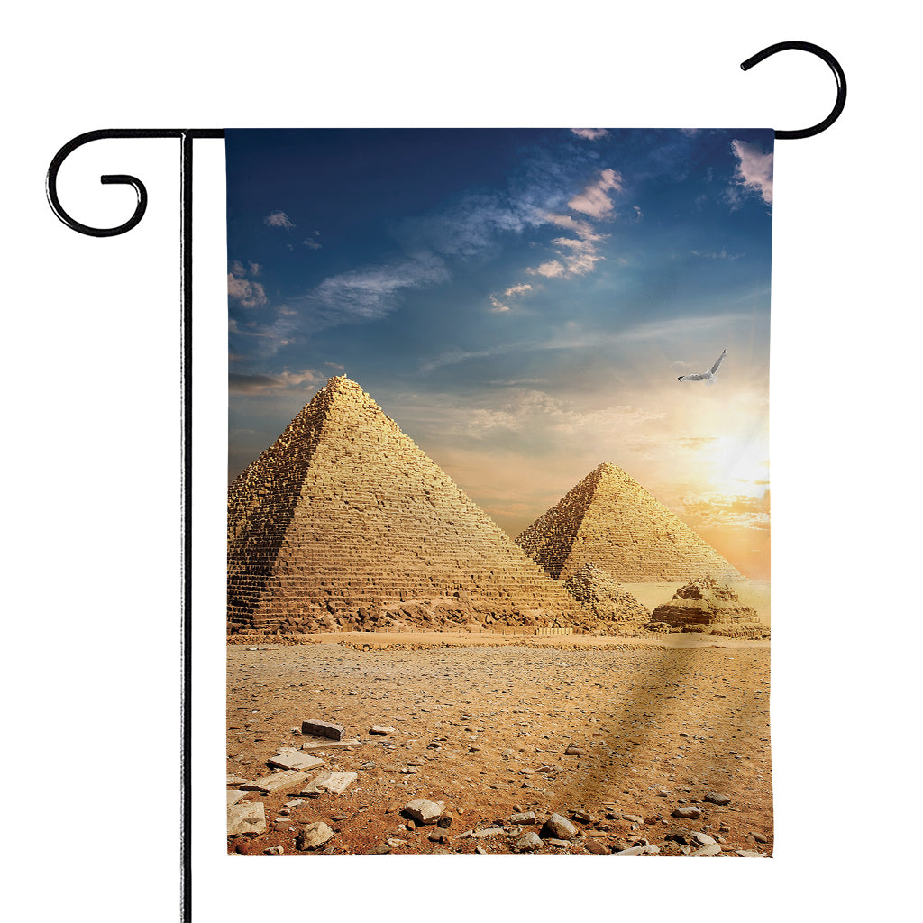 Pyramid Sunset Print House Flag