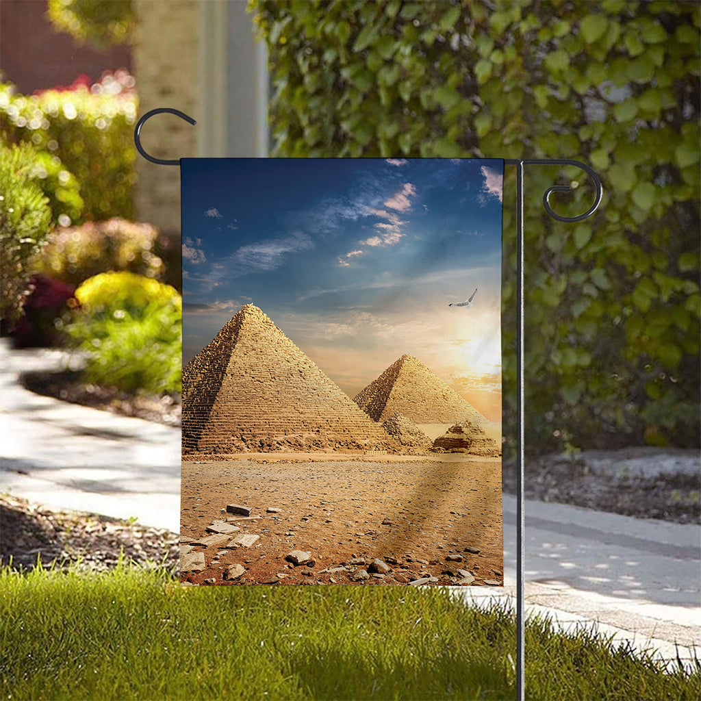 Pyramid Sunset Print House Flag