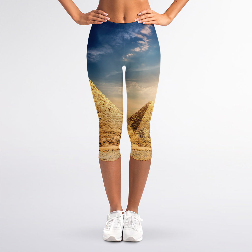 Pyramid Sunset Print Women's Capri Leggings