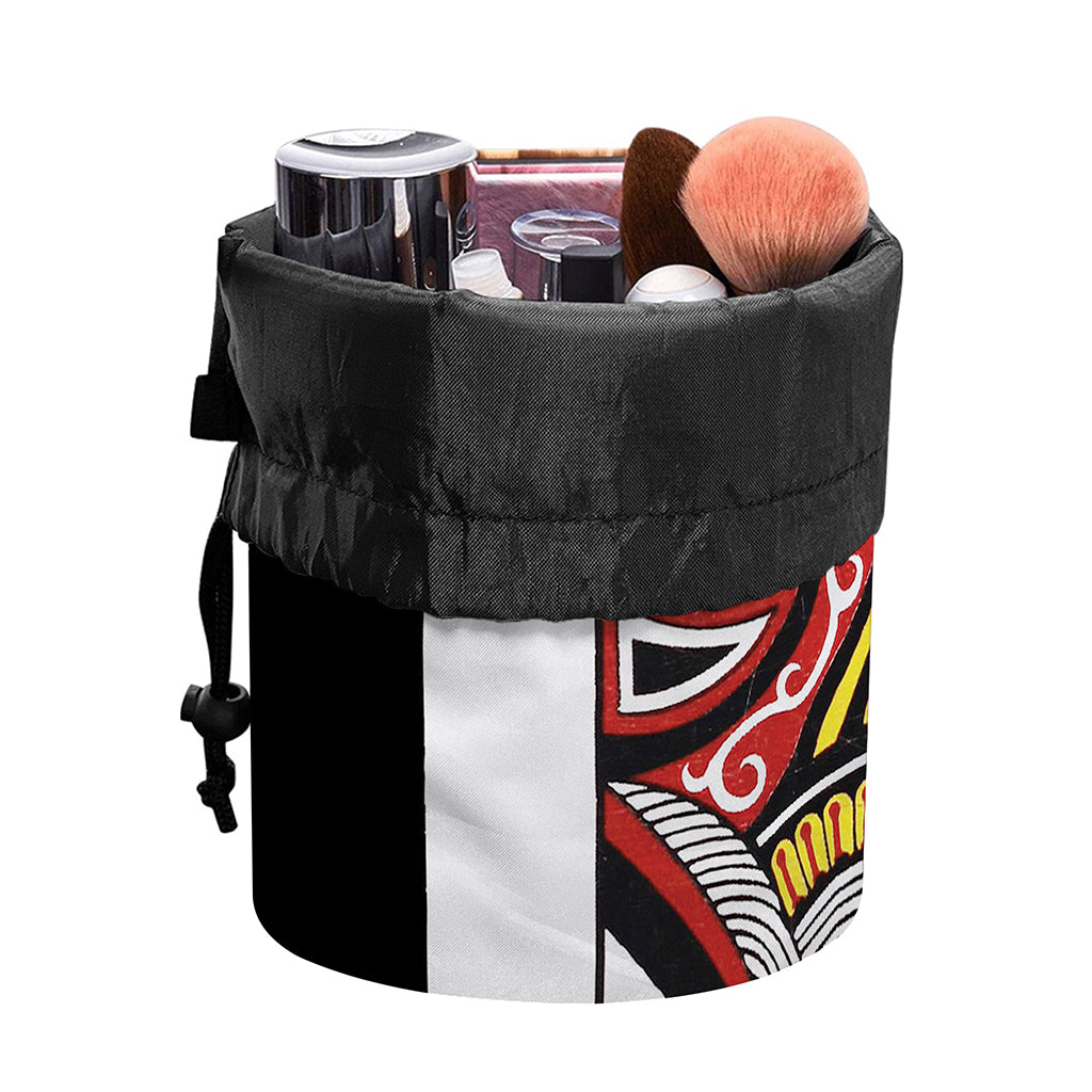 Queen Of Clubs Playing Card Print Drawstring Makeup Bag