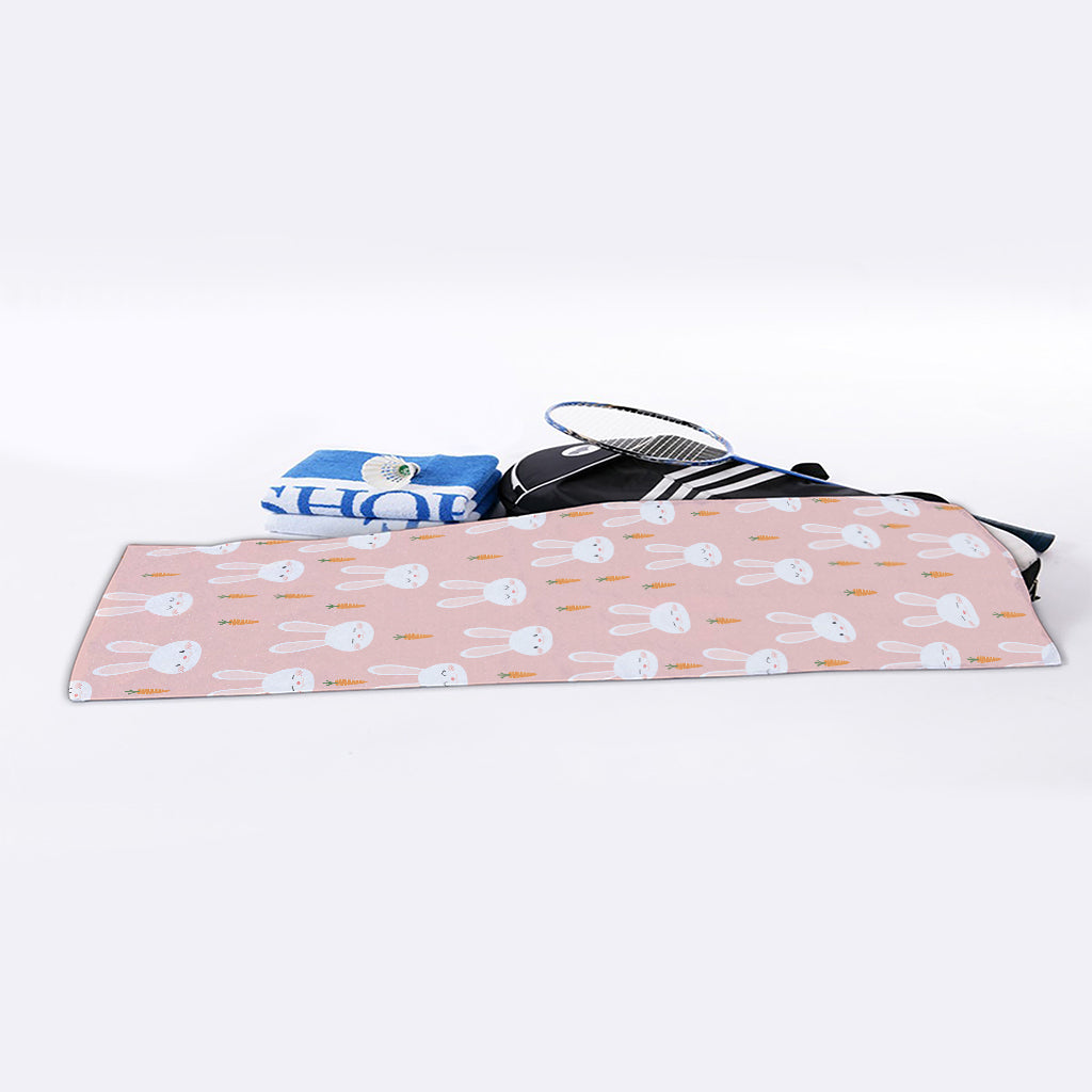 Rabbit And Carrot Pattern Print Sports Towel