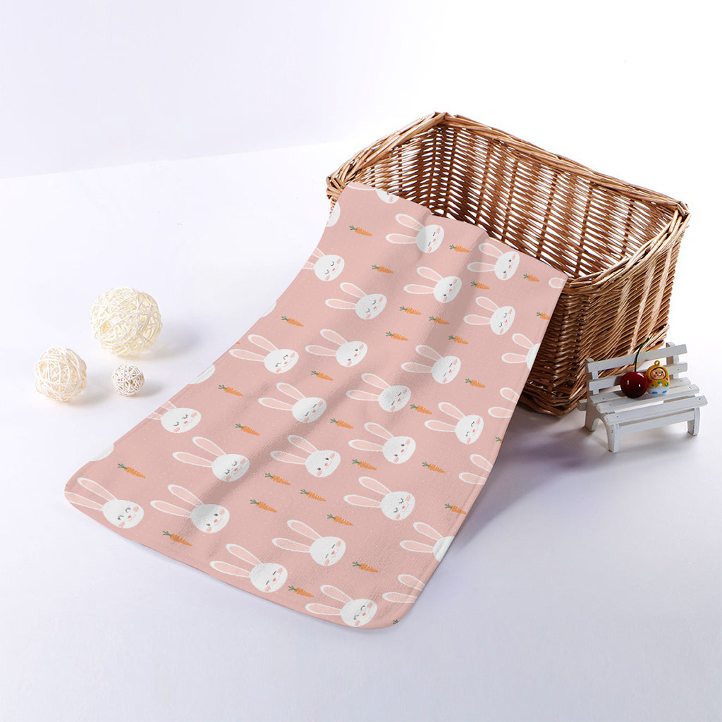 Rabbit And Carrot Pattern Print Towel