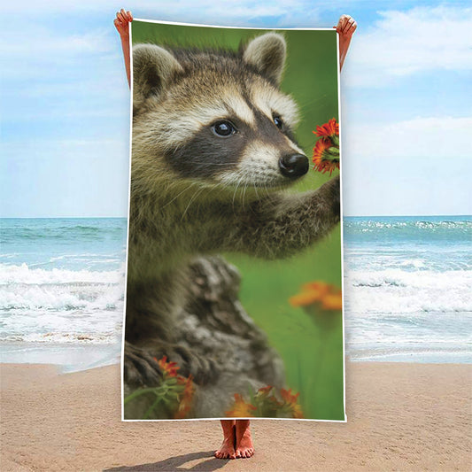 Raccoon And Flower Print Beach Towel