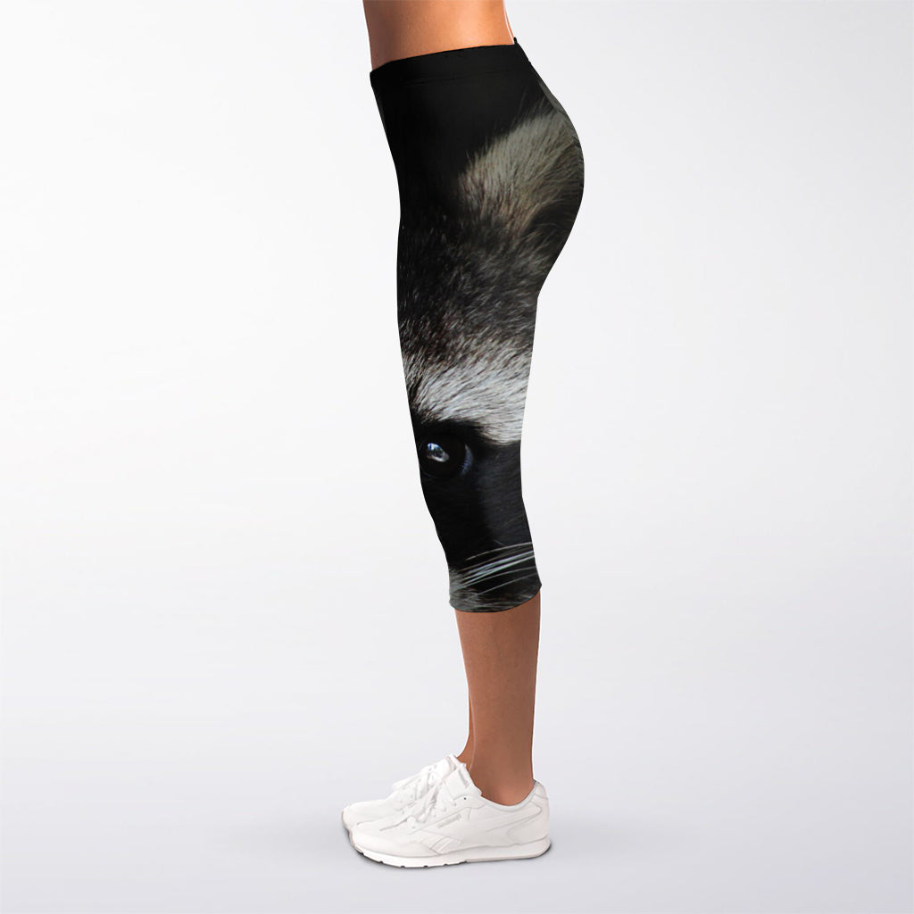 Raccoon Portrait Print Women's Capri Leggings