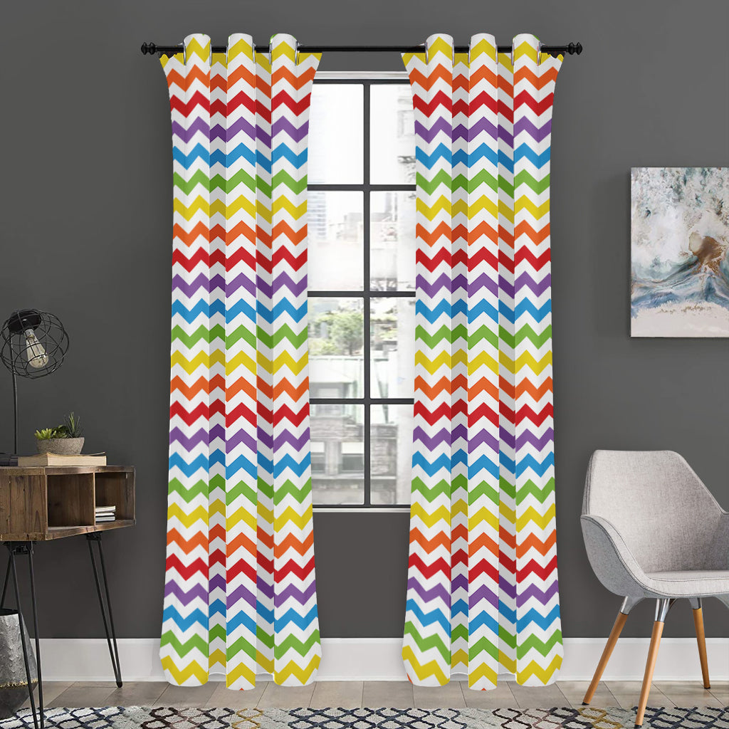 Rainbow Chevron Pattern Print Curtain